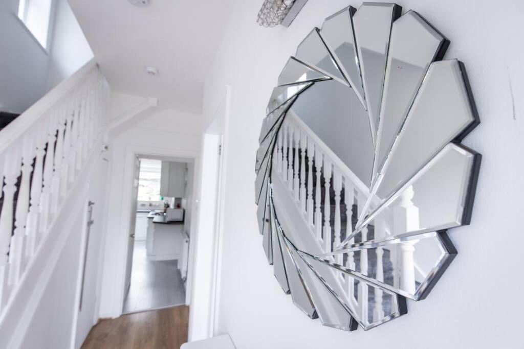 Windsor House 3 Bedrooms Sleeps 8 Manchester Exteriör bild